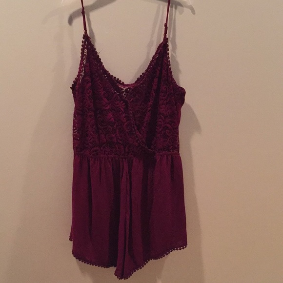 Red lace romper/cover up - Picture 4 of 5